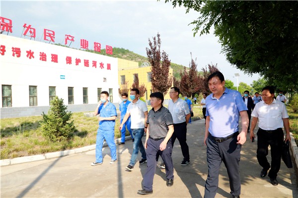 uwin电竞集团复工复产促增添项目观摩聚会与会职员走进绿色能源公司油气公司水情形公司陕北片区项目