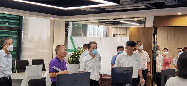 省国资委党委书记任国到秦创原uwin电竞集团立异中心调研