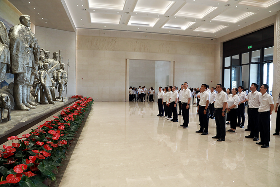 uwin电竞集团党委赴关中革命纪念馆开展“状畎革命足迹 传承红色基因 筑牢作风基本”党建研学活动